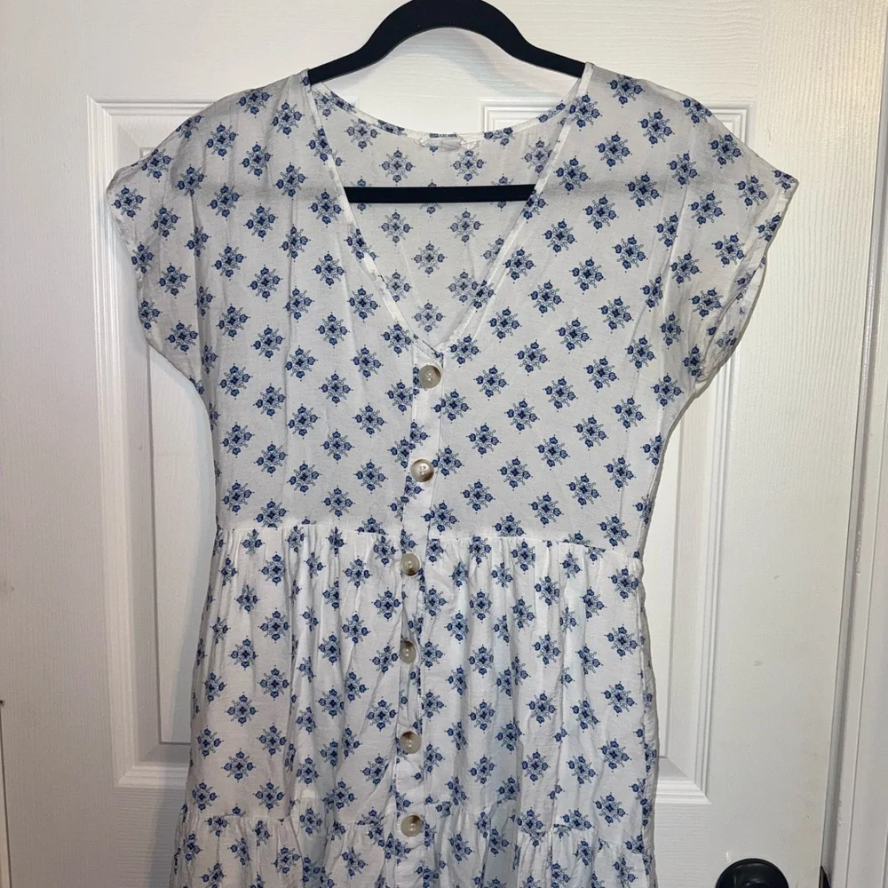 Blu Pepper Blue and White Casual Sundress with V-Neck and Dolman Cap Sleeves
